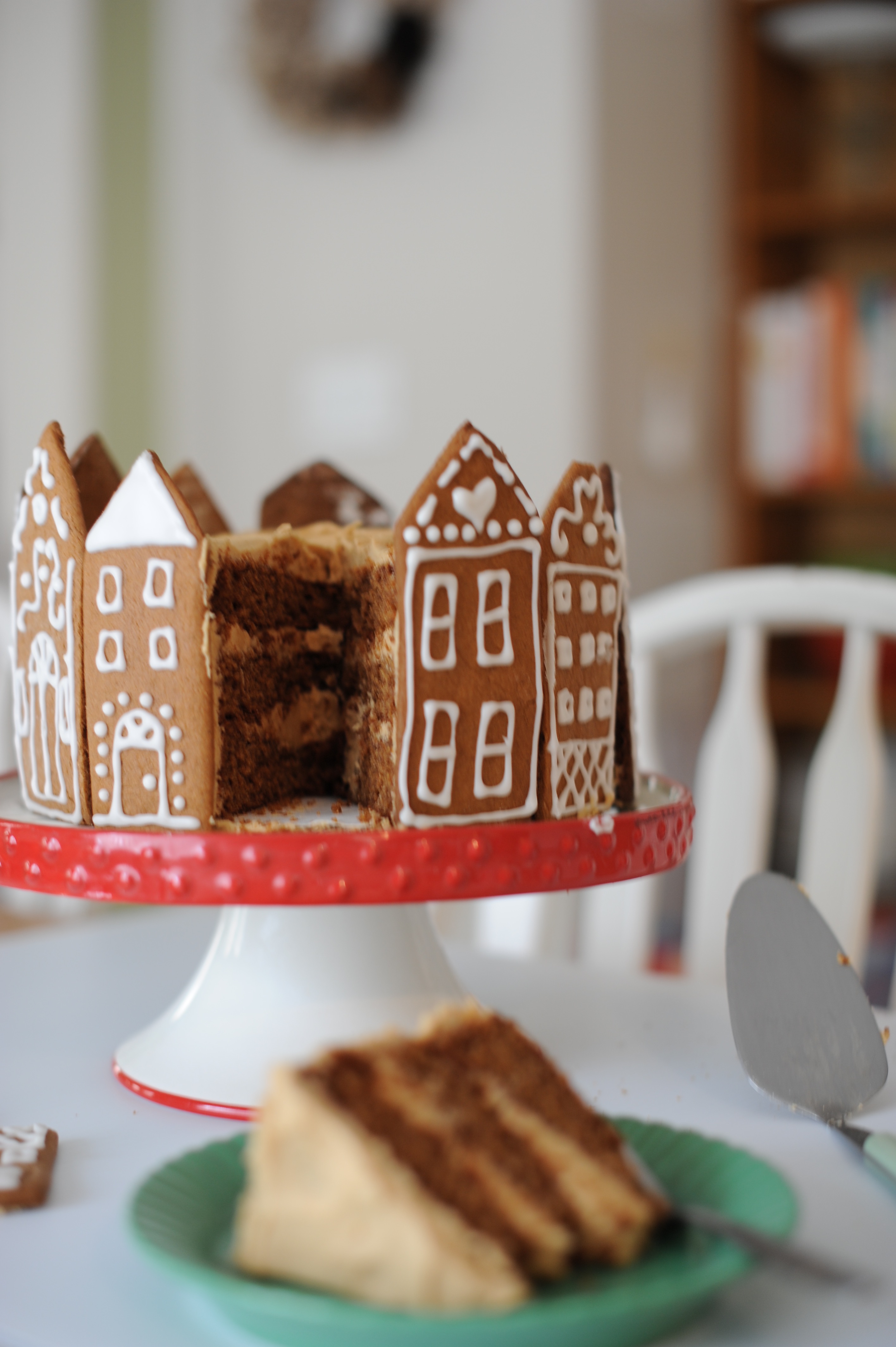 Gingerbread Cake Recipe with Biscoff Frosting + 10 Local
